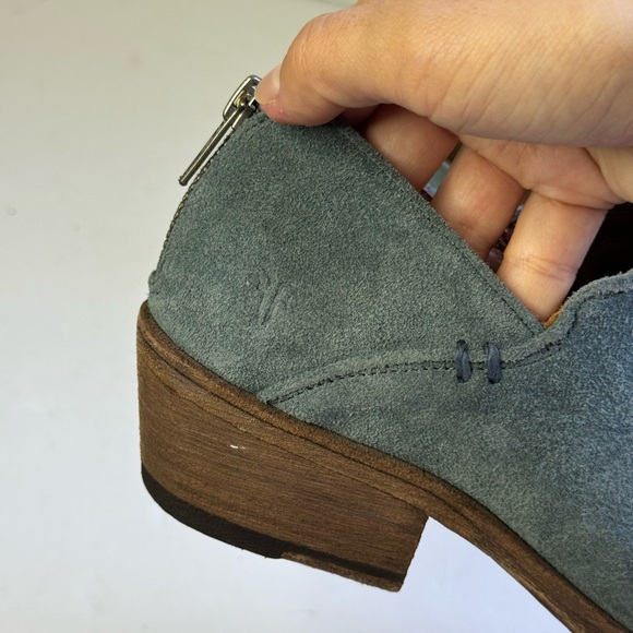 Frye Women's Carson Shootie Ankle Boot - Picture 2 of 9